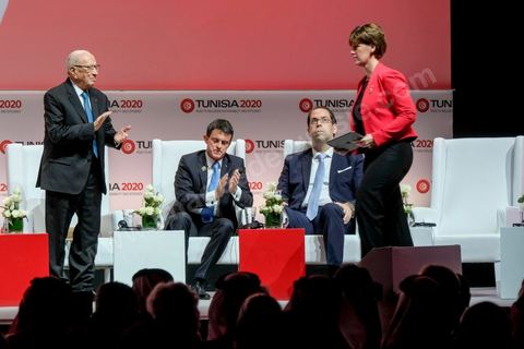 29 novembre 2016 : Cérémonie d'ouverture de la Conférence Tunisia 2020 par président Tunisien Beji Caid Essebsi, avec Emir du Qatar, Premiers Ministres tunisien, français et algérien.
