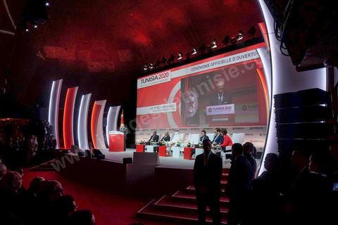 29 novembre 2016 : Cérémonie d'ouverture de la Conférence Tunisia 2020 par président Tunisien Beji Caid Essebsi, avec Emir du Qatar, Premiers Ministres tunisien, français et algérien.