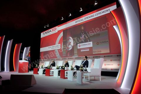29 novembre 2016 : Cérémonie d'ouverture de la Conférence Tunisia 2020 par président Tunisien Beji Caid Essebsi, avec Emir du Qatar, Premiers Ministres tunisien, français et algérien.