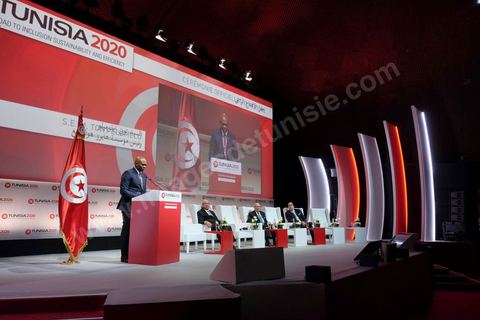 29 novembre 2016 : Cérémonie d'ouverture de la Conférence Tunisia 2020 par président Tunisien Beji Caid Essebsi, avec Emir du Qatar, Premiers Ministres tunisien, français et algérien.
