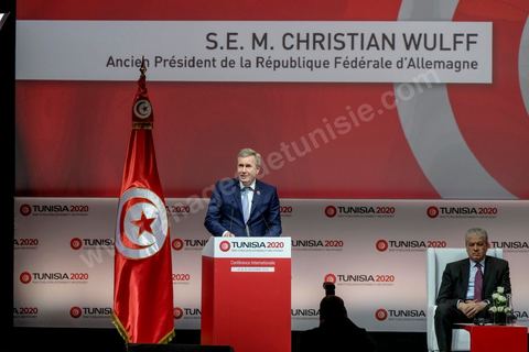 29 novembre 2016 : Christian Wulff, ancien président RFA. Cérémonie d'ouverture de la Conférence Tunisia 2020 par président Tunisien Beji Caid Essebsi, avec Emir du Qatar, Premiers Ministres tunisien, français et algérien.