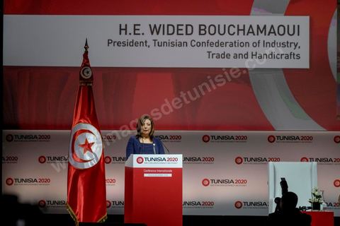 29 novembre 2016 : Wided Bouchamaoui, UTICA, à la Cérémonie d'ouverture de la Conférence Tunisia 2020 par président Tunisien Beji Caid Essebsi, avec Emir du Qatar, Premiers Ministres tunisien, français et algérien.