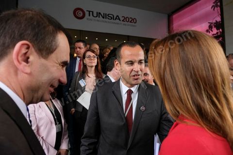 29 novembre 2016 : Cérémonie d'ouverture de la Conférence Tunisia 2020 par président Tunisien Beji Caid Essebsi, avec Emir du Qatar, Premiers Ministres tunisien, français et algérien.