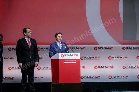 30 novembre 2016 : conférence de presse de cloture de Tunisia 2020 par Youssef Chahed, Premier Ministre et Fadel Abdelkefi, ministre de l'Investissement, du développement et de la coopération internationale.