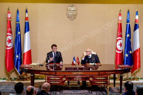 31 janvier 2018 : signature de contrats et conférence de presse des deux  Présidents Emmanuel Macron et Beji Caid Essebsi au palais présidentiel de Carthage dans le cadre de la visite d'Etat du Président français en Tunisie.