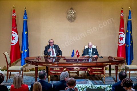 25 octobre 2018 : Signature de contrats et conférence de presse entre Jean-Claude Junker, Président de la Commission Européenne et Béji Caïd Essebsi, Président de la Tunisie au Palais de présidentiel de Carthage, , dans la cadre de la visite de Jean-Claude Junker en Tunisie le 25 et 26 octobre.