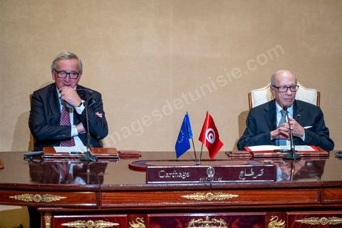 25 octobre 2018 : Signature de contrats et conférence de presse entre Jean-Claude Junker, Président de la Commission Européenne et Béji Caïd Essebsi, Président de la Tunisie au Palais de présidentiel de Carthage, , dans la cadre de la visite de Jean-Claude Junker en Tunisie le 25 et 26 octobre.