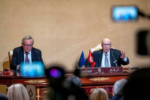 25 octobre 2018 : Signature de contrats et conférence de presse entre Jean-Claude Junker, Président de la Commission Européenne et Béji Caïd Essebsi, Président de la Tunisie au Palais de présidentiel de Carthage, , dans la cadre de la visite de Jean-Claude Junker en Tunisie le 25 et 26 octobre.