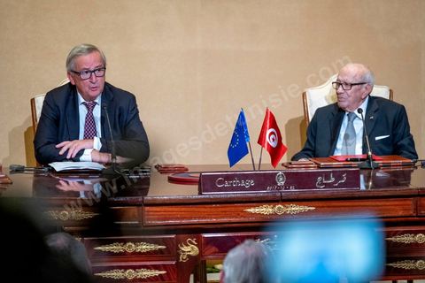25 octobre 2018 : Signature de contrats et conférence de presse entre Jean-Claude Junker, Président de la Commission Européenne et Béji Caïd Essebsi, Président de la Tunisie au Palais de présidentiel de Carthage, , dans la cadre de la visite de Jean-Claude Junker en Tunisie le 25 et 26 octobre.