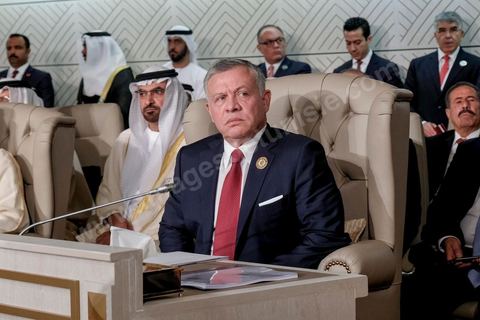 31 mars 2019 : 30ème session du Sommet de la Ligue Arabe à Tunis.Le président de la République Béji Caïd Essebsi a accueilli près de 20 dirigeants arabes présents pour prendre part aux travaux du Sommet. Il s’agit, notamment, du président libanais Michel Aoun, du président yéménite Abdrabbo Mansour Hadi, du président irakien Barham Saleh et l’Emir de l’Etat du Koweït, Cheikh Sabah al-Ahmad al-Jaber al-Sabah.Etaient arrivés, également, à Tunis, le président du Conseil présidentiel du gouvernement libyen d’entente nationale Fayez Sarraj, le président palestinien, Mahmoud Abbas, le président djiboutien, Ismaël Omar Guelleh, le président mauritanien Mohamed Ould Abdel Aziz et le Roi de Jordanie Abdallah II. 
