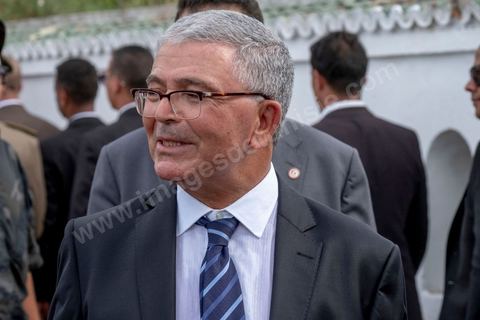 27 juillet 2019 : à la sortie du cimetière Abdelkrim Zbidi, ministre de la Défense et grand organisateur de ces funérailles nationales. Obsèques nationales pour le Président de la République Béji Caïd Essebsi, décédé ce 25 juillet à 92 ans. Le cortège funéraire, après une cérémonie au palais présidentiel de Carthage, traverse la capitale Tunis pour rejoindre le caveau de la famille dans le cimetière du Jellaz à Tunis. 
