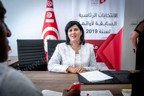 2 aout 2019 Abir Moussi, candidate pour le Parti Destourien Libre, dépose sa candidature pour  les présidentielles anticipées en Tunisie du 15 septembre au Bureau de l'ISIE,  à Tunis