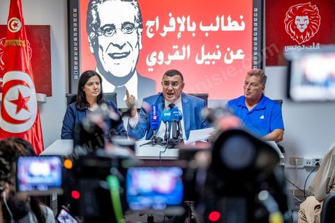 27 août 2019 : conférence de presse au siège du parti "Au coeur de la Tunisie" parti du candiadat aux présidentielles Nabil Karoui. ce m^me cnadidat fut arrété par la police pour poursuite judiciaire ce vendredi 23 aout et mis en prison bien que pas condamné par la justice pour affaire de blanchiment d'argent. Conférence de presse sur la sitaution de Nabil Karoui tenue apr la porte parole du parti Samira Chaouchi, son avocat Riadh Elloumi et un de ses candiats aux législatives Abdelaziz Belkhodja. 