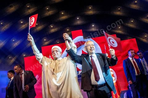 30 août 2019 : Abdlefattah Mourou et Rached Ghannouchi, candidats pour l'un aux présidentielles et l'autre aux législatives, les deux grandes nouveautés du parti pour cette année. Au palais des congrès de Tunis, le parti Ennahdha organise sa grande conférence de présentations des candidats et programmes pour les élections législatives et présidentielles de cette fin d'année 2019. Présentation du programme électoral, présentation des têtes de listes législatives, et, à leur tête le Rached Ghannouchi, qui se présente comme député sur Tunis, et,  pésentation du  premier candidat à la présidentielle pour le parti, Abdlefattah
