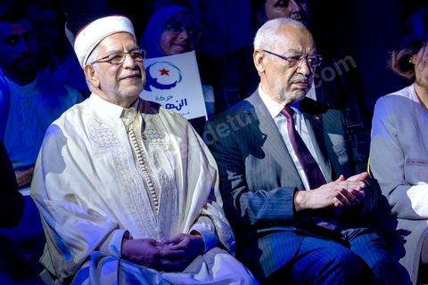 30 août 2019 : Abdlefattah Mourou et Rached Ghannouchi, candidats pour l'un aux présidentielles et l'autre aux législatives, les deux grandes nouveautés du parti pour cette année. Au palais des congrès de Tunis, le parti Ennahdha organise sa grande conférence de présentations des candidats et programmes pour les élections législatives et présidentielles de cette fin d'année 2019. Présentation du programme électoral, présentation des têtes de listes législatives, et, à leur tête le Rached Ghannouchi, qui se présente comme député sur Tunis, et,  pésentation du  premier candidat à la présidentielle pour le parti, Abdlefattah