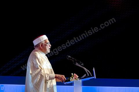 30 août 2019 : Discours de Abdlefattah Mourou, premier candidat d'Ennahda aux présidentielles. Au palais des congrès de Tunis, le parti Ennahdha organise sa grande conférence de présentations des candidats et programmes pour les élections législatives et présidentielles de cette fin d'année 2019. Présentation du programme électoral, présentation des têtes de listes législatives, et, à leur tête le Rached Ghannouchi, qui se présente comme député sur Tunis, et,  pésentation du  premier candidat à la présidentielle pour le parti, Abdlefattah