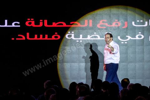 02 septembre 2019 : en ce premier jour de campagne officielle pour l'élection présidentielle anticipée, Youssef Chahed, Chef du Gouvernment en vacances, est candidat pour le nouveau parti Tahya Tounes. Dans une salle d'un hôtel 5 étoiles de Tunis, Youssef Chahed présente de façon théatrale son programme électoral devant une salle composée du bureau du parti, des responsables régionaux et locaux du parti et de personnalités qui le soutiennent. Il a affirmé qu'il rêve d'une Tunisie forte, pour une démocratie plus forte, pour un état régulateur, pour faciliter les démarches d'obtention de visas, propose de changer le mode de scrutin, ... 
