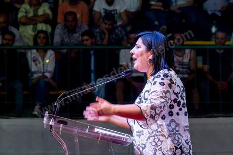 02 septembre 2019 : premier meeting populaire de campagne pour les élections présidentielles de la candidate Abir Moussi dans la salle de sport de la Goulette banlieue de Tunis. Abir Moussi, dans le quartet des sondages, est présidente du parti destourine Libre et candidate aux présidentielles anticipées du 15 septembre, présente les grands axes de son programme devant près de 1500 sympathisants venus de tout le pays. Abir Moussi a réitéré que l’Islam politique n’avait pas de place en Tunisie soulignant qu’Ennahdha était impliqué dans plusieurs « crimes, infractions et menaces de la sûreté nationale ». Dans ce sens, elle a assuré qu’elle ne gouvernera jamais avec le parti islamiste quitte à recourir à l’opposition.