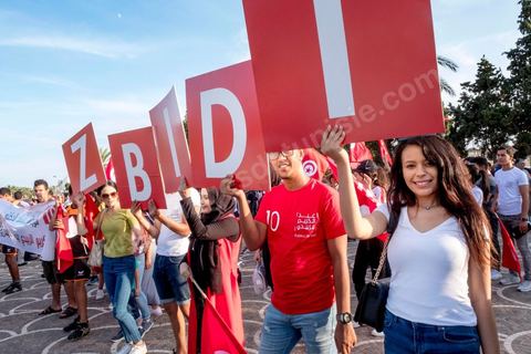 07 septembre 2019 : à Monastir sur l'espalande devant le Mausolée de Habib Bourguiba, Abdelkarim Zbidi, candidat de dernière minute et dit indépendant, tient son premier meeting populaire de campagne présidentielle. Après une visite sur la tombe de Bourguiba, Zbidi a tenu une foule de 3000 personnes avec un discours de 15 minutes. 