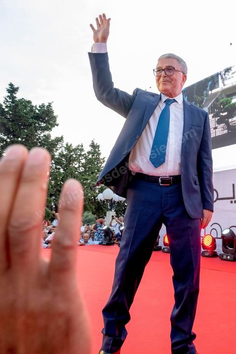 07 septembre 2019 : à Monastir sur l'espalande devant le Mausolée de Habib Bourguiba, Abdelkarim Zbidi, candidat de dernière minute et dit indépendant, tient son premier meeting populaire de campagne présidentielle. Après une visite sur la tombe de Bourguiba, Zbidi a tenu une foule de 3000 personnes avec un discours de 15 minutes. 