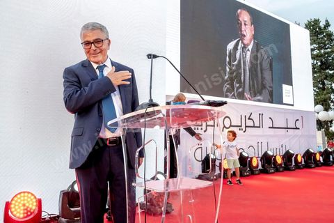 07 septembre 2019 : à Monastir sur l'espalande devant le Mausolée de Habib Bourguiba, Abdelkarim Zbidi, candidat de dernière minute et dit indépendant, tient son premier meeting populaire de campagne présidentielle. Après une visite sur la tombe de Bourguiba, Zbidi a tenu une foule de 3000 personnes avec un discours de 15 minutes. 