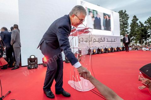 07 septembre 2019 : à Monastir sur l'espalande devant le Mausolée de Habib Bourguiba, Abdelkarim Zbidi, candidat de dernière minute et dit indépendant, tient son premier meeting populaire de campagne présidentielle. Après une visite sur la tombe de Bourguiba, Zbidi a tenu une foule de 3000 personnes avec un discours de 15 minutes. 