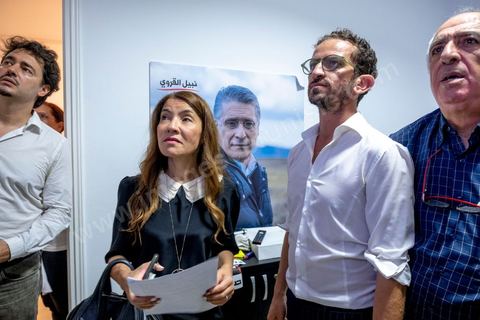 15 septembre 2019 : Salwa Smaoui, femme de Nabil Karoui au QG du parti de Nabil Karoui, candidat en prison à l'election présidentielle en Tunisie, les militants fêtent le passage au second tour selon les sondages, Nabil Karoui serait en deuxième position derrière le candidat surprise Kais Saïed. Ce premier tour marque la victoire de candidat indépendant et populiste, dévant de loin les candidats dits "progressistes" représnetant l'ancien sytéme et le candidat du parti islamiste Ennahdha. 