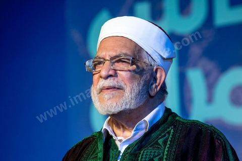 3 octobre 2019 : en cette fin de campagne électorale pour les légilsatives prévues ce dimanche 6 octobre, le parti Ennahdha organis eun grand meeting de cloture sur l'Avenue Habib Bourguiba à Tunis. En présence d'un grand nombre de militants du parti le meeting est plus une fête q'un meeting politique, le président du parti et candidat sur la circonscriptiond e Tunis 1 Rached Ghannouchi est venu saluer les militants accompagné de Adbalfattah Mourou, vice président du parti. 