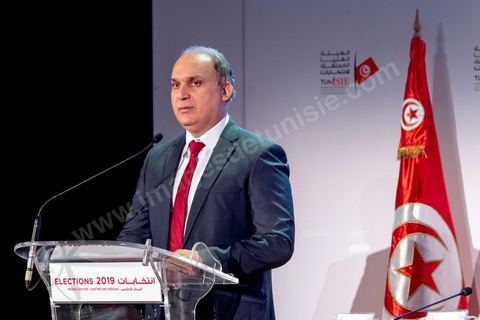 14 octobre 2019 : moins de 24h après la fermeture des bureaux de vote, Nabil Baffoun, président de l’Instance supérieure indépendante pour les élections (ISIE) a annoncé les résultats préliminaires du scrutin présidentiel, ce sont 2 777 931 Tunisiens qui ont voté pour Kaïs Saïed, candidat indépendant, qui l'emporte avec 72,71% des voix contre seulement 1 042 894 voix (27,29%) pour le candidat Nabil Karoui, président du parti Au Cœur de la Tunisie, avec un taux de participation estimé à 56,8% à l’intérieur du pays et 24,4% à l’étranger. Notons qu’en cas d’absence de recours, les résultats officiels définitifs de l’élection présidentielle seront annoncés dans un délai de trois jours.
