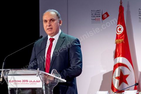 14 octobre 2019 : moins de 24h après la fermeture des bureaux de vote, Nabil Baffoun, président de l’Instance supérieure indépendante pour les élections (ISIE) a annoncé les résultats préliminaires du scrutin présidentiel, ce sont 2 777 931 Tunisiens qui ont voté pour Kaïs Saïed, candidat indépendant, qui l'emporte avec 72,71% des voix contre seulement 1 042 894 voix (27,29%) pour le candidat Nabil Karoui, président du parti Au Cœur de la Tunisie, avec un taux de participation estimé à 56,8% à l’intérieur du pays et 24,4% à l’étranger. Notons qu’en cas d’absence de recours, les résultats officiels définitifs de l’élection présidentielle seront annoncés dans un délai de trois jours.