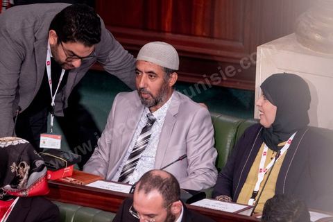 13 novembre 2019 : le député Said Jaziri, du Parti islamiste Arrahma. L’Assemblée des Représentants du Peuple a tenu ce mercredi sa première séance plénière de la nouvelle législature suite aux élections du 6 octobre sous la présidence du doyen des députés Rached Ghannouchi, président du parti Ennahdha et candidat à la présidence de l'ARP. Après des premiers échanges houleux, notamment de la députée Abir Moussi, les députés ont élu avec 123 voix sur 217 Rached Ghannouchi nouveau Président de l'ARP grâce au soutien de dernière minute du parti de Nabil Karoui, Qalb Tounes, malgré une campagne anti Ennahdha. Samira Chaouchi, députée du parti Qalb Tounes est ensuite élue vice présidente de l'ARP.