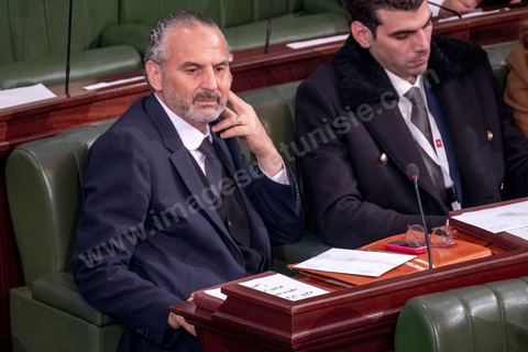 13 novembre 2019 : L’Assemblée des Représentants du Peuple a tenu ce mercredi sa première séance plénière de la nouvelle législature suite aux élections du 6 octobre sous la présidence du doyen des députés Rached Ghannouchi, président du parti Ennahdha et candidat à la présidence de l'ARP. Après des premiers échanges houleux, notamment de la députée Abir Moussi, les députés ont élu avec 123 voix sur 217 Rached Ghannouchi nouveau Président de l'ARP grâce au soutien de dernière minute du parti de Nabil Karoui, Qalb Tounes, malgré une campagne anti Ennahdha. Samira Chaouchi, députée du parti Qalb Tounes est ensuite élue vice présidente de l'ARP.
