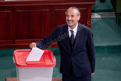 13 novembre 2019 : Ghazi Karoui, Qalb Tounes. L’Assemblée des Représentants du Peuple a tenu ce mercredi sa première séance plénière de la nouvelle législature suite aux élections du 6 octobre sous la présidence du doyen des députés Rached Ghannouchi, président du parti Ennahdha et candidat à la présidence de l'ARP. Après des premiers échanges houleux, notamment de la députée Abir Moussi, les députés ont élu avec 123 voix sur 217 Rached Ghannouchi nouveau Président de l'ARP grâce au soutien de dernière minute du parti de Nabil Karoui, Qalb Tounes, malgré une campagne anti Ennahdha. Samira Chaouchi, députée du parti Qalb Tounes est ensuite élue vice présidente de l'ARP.