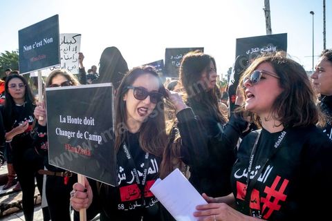 13 novembre 2019 : La Coalition "Ena Zeda" contre le harcèlement et les violences sexuels a organisé une manifestation devant l'assemblée à l’occasion de la séance plénière d’ouverture de la 2ème législature 2019-2024.Organisée sous le slogan « Ena Zeda : le harceleur ne légifère pas »,  la manifestation vise la dénonciation de la présence d’un député à l’ARP (Assemblée des Représenatnts du Peuple), accusé de harcèlement sexuel. Il s’agit en l’occurrence de Zouheir Makhlouf qui jouit ainsi de l’immunité parlementaire après avoir prêté serment ce jour à l’ARP. Nawrez Ellafi, représentante de la coalition décalre que cette affaire a permis à plusieurs victimes tunisiennes de briser le silence et de dénoncer les harceleurs à travers la campagne « Ena Zeda » sur les réseaux sociaux.