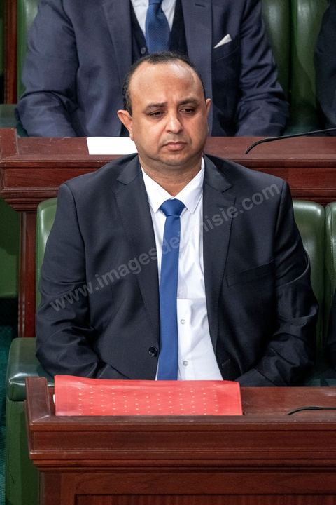 10 janvier 2020 : après près de 2 mois de tractactions pour la formation du gouvernement de Habib Jemli, le Premier Ministre proposé par Ennahdha présente aujourd'hui à l'Assemblée (ARP) son gouvernement et programme pour le vote de confiance. Dans une atmosphère tendue, les bruits de couloirs annoncent l'échec du vote prévu dans la soirée. En cas de rejet, ce sera à Kais Saied, Président de la République de proposer un candidat à la Présidence du gouvernement qui aura deux mois de plus pour former et obtenir le vote de confiance de son gouvernement à l'ARP.