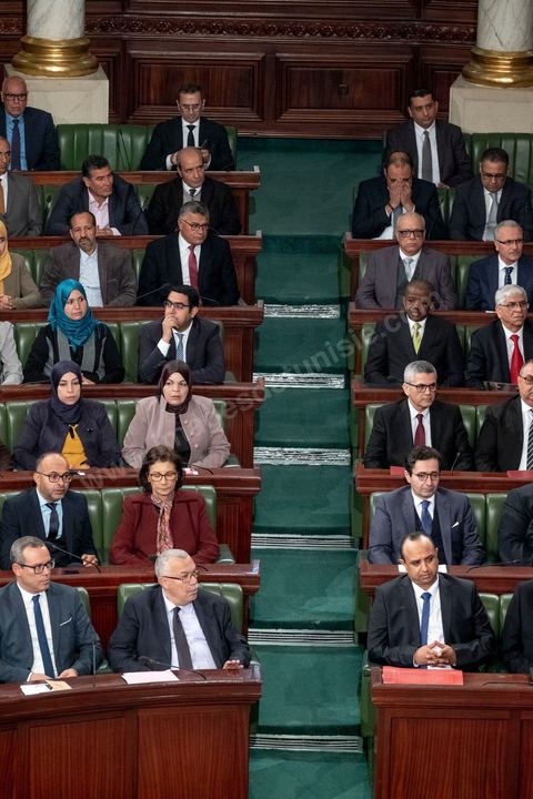 10 janvier 2020 : après près de 2 mois de tractactions pour la formation du gouvernement de Habib Jemli, le Premier Ministre proposé par Ennahdha présente aujourd'hui à l'Assemblée (ARP) son gouvernement et programme pour le vote de confiance. Dans une atmosphère tendue, les bruits de couloirs annoncent l'échec du vote prévu dans la soirée. En cas de rejet, ce sera à Kais Saied, Président de la République de proposer un candidat à la Présidence du gouvernement qui aura deux mois de plus pour former et obtenir le vote de confiance de son gouvernement à l'ARP.