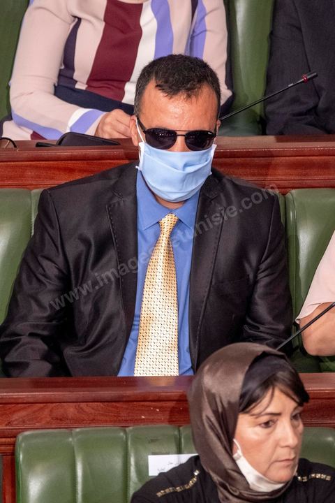 1er septembre 2020 : Walid Zidi,  premier aveugle nommé ministre de la culture. Hichem Mechichi devant l'ARP lors du vote de confiance du gouvernement de Hichem Mechichi, Premier ministre proposé par le président Kais Saied suite à la démission de Elyes Fakhfakh demandé un mois plus tot par le Président, à l'assemblée des Représentants du Peuple. Après la présentation des membres du gouvernement, le premier ministre nommé présente son programme pour le vote de confiance qui doit avoir lieu dans la soirée après les questions des parlementaires. 
