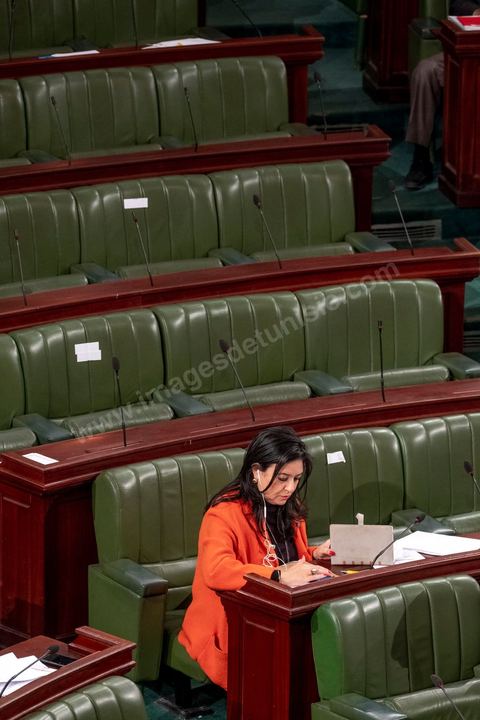 2 décembre 2020 : à l'Assemblée des Représentants du Peuple (ARP) jour de débat du projet de loi de finance, budget du Ministère de l'agriculture pour 2021, seul une trentaine (sur 217) députés présents. Séance présidée par Rached Ghannouchi Président de l'ARP et du parti islamiste Ennahdha. 