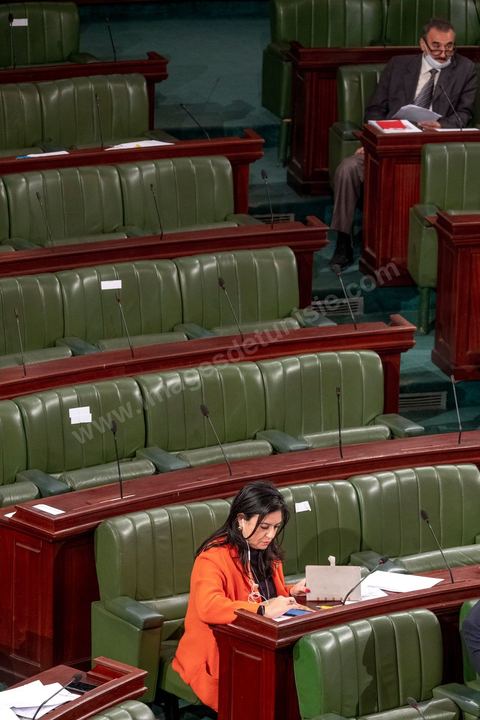 2 décembre 2020 : à l'Assemblée des Représentants du Peuple (ARP) jour de débat du projet de loi de finance, budget du Ministère de l'agriculture pour 2021, seul une trentaine (sur 217) députés présents. Séance présidée par Rached Ghannouchi Président de l'ARP et du parti islamiste Ennahdha. 