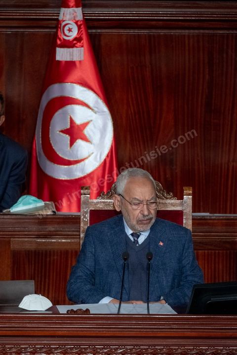 2 décembre 2020 : à l'Assemblée des Représentants du Peuple (ARP) jour de débat du projet de loi de finance, budget du Ministère de l'agriculture pour 2021, seul une trentaine (sur 217) députés présents. Séance présidée par Rached Ghannouchi Président de l'ARP et du parti islamiste Ennahdha. 