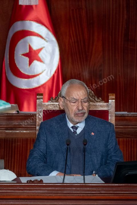 2 décembre 2020 : à l'Assemblée des Représentants du Peuple (ARP) jour de débat du projet de loi de finance, budget du Ministère de l'agriculture pour 2021, seul une trentaine (sur 217) députés présents. Séance présidée par Rached Ghannouchi Président de l'ARP et du parti islamiste Ennahdha. 