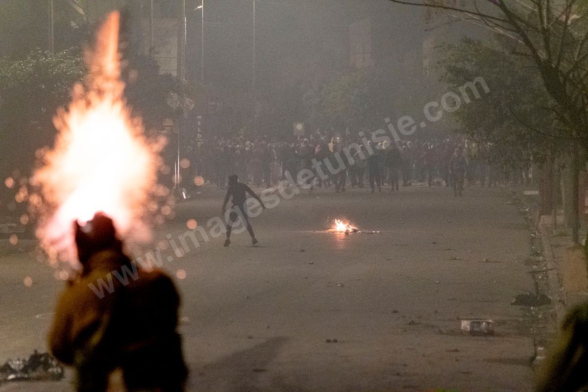 M63-400 Affrontements nocturnes jeunes et police à Ettahdhamen 19012021