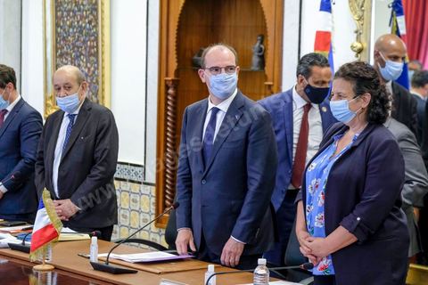 3 juin 2021 : rencontre entre Hichem Mechichi, chef du gouvernement tunisien et Jean CASTEX, Premier ministre, dans le cadre de sa visite à Tunis à l’occasion du 3ème Haut Conseil de Coopération franco-tunisien, accompagné de M. Jean-Yves LE DRIAN, ministre de l'Europe et des Affaires étrangères, de Mme Frédérique VIDAL, ministre de l'Enseignement supérieur, de la Recherche et de l'Innovation, de M. Jean-Baptiste DJEBBARI, ministre délégué auprès de la ministre de la Transition écologique, chargé des Transports, de M. Alain GRISET, ministre délégué auprès du ministre de l’Économie, des Finances et de la Relance, chargé des Petites et Moyennes Entreprises. POOL