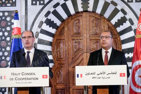 3 juin 2021 : Signateure contrats et déclaration presse lors de la rencontre entre Hichem Mechichi, chef du gouvernement tunisien et Jean CASTEX, Premier ministre, dans le cadre de sa visite à Tunis à l’occasion du 3ème Haut Conseil de Coopération franco-tunisien, accompagné de M. Jean-Yves LE DRIAN, ministre de l'Europe et des Affaires étrangères, de Mme Frédérique VIDAL, ministre de l'Enseignement supérieur, de la Recherche et de l'Innovation, de M. Jean-Baptiste DJEBBARI, ministre délégué auprès de la ministre de la Transition écologique, chargé des Transports, de M. Alain GRISET, ministre délégué auprès du ministre de l’Économie, des Finances et de la Relance, chargé des Petites et Moyennes Entreprises. POOL