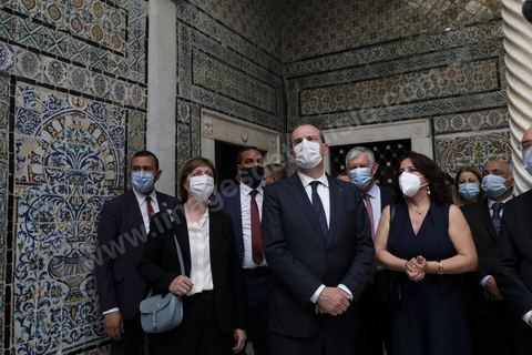 3 juin 2021 : Visite du Musée du Bardo par Jean CASTEX, Premier ministre, en compagnie de sa femme et du Ministre tunisien du tourisme et de la culture dans le cadre de sa visite à Tunis à l’occasion du 3ème Haut Conseil de Coopération franco-tunisien, accompagné de M. Jean-Yves LE DRIAN, ministre de l'Europe et des Affaires étrangères, de Mme Frédérique VIDAL, ministre de l'Enseignement supérieur, de la Recherche et de l'Innovation, de M. Jean-Baptiste DJEBBARI, ministre délégué auprès de la ministre de la Transition écologique, chargé des Transports, de M. Alain GRISET, ministre délégué auprès du ministre de l’Économie, des Finances et de la Relance, chargé des Petites et Moyennes Entreprises. POOL