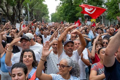 July 25, 2026: Five years after Kais Saied’s coup, the country is slowly sinking, the people and the economy are being drained, and the government remains stuck in its inability to find solutions—as evidenced by the past 10 days, during which Tunisia experienced one of its worst heat waves and an electricity crisis, with outages lasting several hours and days across the entire country. On this day—which marks both Republic Day and the anniversary of the incumbent president’s seizure of all powers—nearly 2,000 protesters took to the streets in Tunis, chanting slogans and making gestures from the 2011 revolution: “Get out!” and “Game Over” ...
