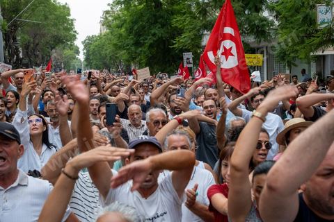 July 25, 2026: Five years after Kais Saied’s coup, the country is slowly sinking, the people and the economy are being drained, and the government remains stuck in its inability to find solutions—as evidenced by the past 10 days, during which Tunisia experienced one of its worst heat waves and an electricity crisis, with outages lasting several hours and days across the entire country. On this day—which marks both Republic Day and the anniversary of the incumbent president’s seizure of all powers—nearly 2,000 protesters took to the streets in Tunis, chanting slogans and making gestures from the 2011 revolution: “Get out!” and “Game Over” ...
