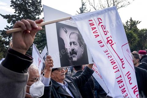 6 février 2022 : 9 ans après l'assassinat de Chokri Belaïd, un petit millier de partisans principalement de gauche se sont rassemblés à la place des Droits de l'Homme à Tunis pour commémorer la mort du militant politique. Malgrè l'interdiction de manifester conjointement mis en place avec le couvre feu nocturne dans le cadre  du protocole Covid imposé par le Président Kais Saied, la veille au soir, le président autorisé ces regroupements ainsi que la manifestation de ses partisans devant le Conseil Supérieur de la Magsitrature qu'il a dissout dans la nuit. 