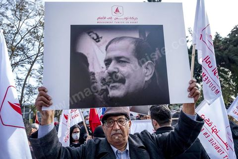 6 février 2022 : 9 ans après l'assassinat de Chokri Belaïd, un petit millier de partisans principalement de gauche se sont rassemblés à la place des Droits de l'Homme à Tunis pour commémorer la mort du militant politique. Malgrè l'interdiction de manifester conjointement mis en place avec le couvre feu nocturne dans le cadre  du protocole Covid imposé par le Président Kais Saied, la veille au soir, le président autorisé ces regroupements ainsi que la manifestation de ses partisans devant le Conseil Supérieur de la Magsitrature qu'il a dissout dans la nuit. 