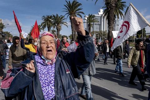6 février 2022 : 9 ans après l'assassinat de Chokri Belaïd, un petit millier de partisans principalement de gauche se sont rassemblés à la place des Droits de l'Homme à Tunis pour commémorer la mort du militant politique. Malgrè l'interdiction de manifester conjointement mis en place avec le couvre feu nocturne dans le cadre  du protocole Covid imposé par le Président Kais Saied, la veille au soir, le président autorisé ces regroupements ainsi que la manifestation de ses partisans devant le Conseil Supérieur de la Magsitrature qu'il a dissout dans la nuit. 